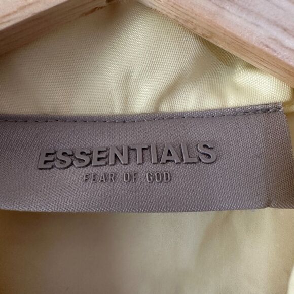 Fear of God Essentials Kids Sz 10 Short-Sleeve Nylon Shirt Jacket Canary Yellow - Picture 5 of 11